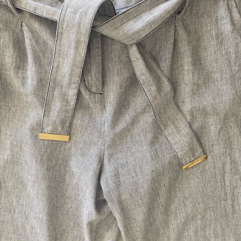 Michael Kors wide-legged pants with tie belt. - Picture 2 of 5